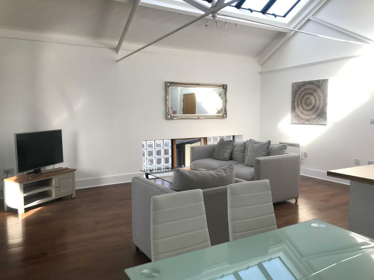 Ice House Apartments Swansea Esterno foto